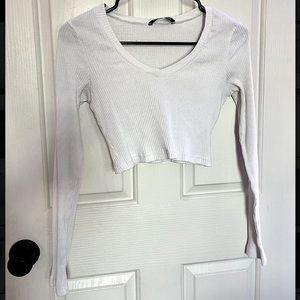 V-Neck Cropped Longsleeve Top